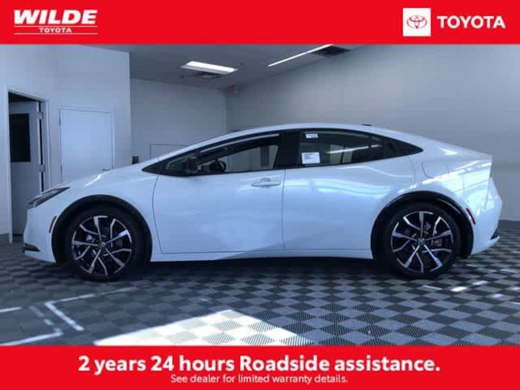 New 2026 Toyota Prius Plug-in Hybrid XSE Premium PLUG-IN HYBRID