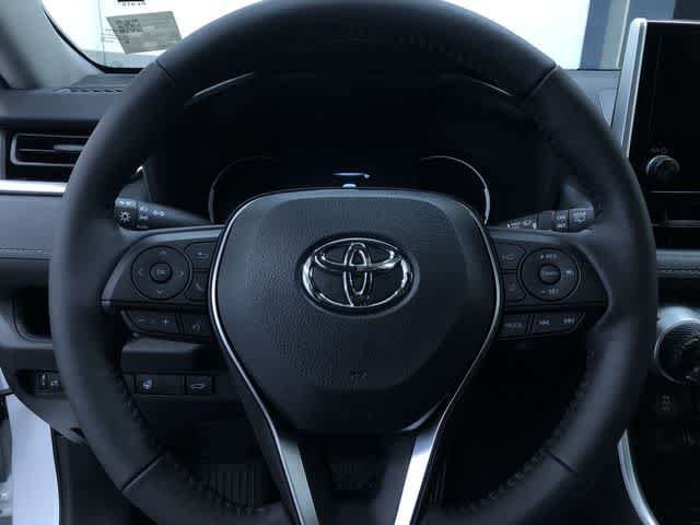 Thumbnail: 2025 Toyota RAV4 - 24