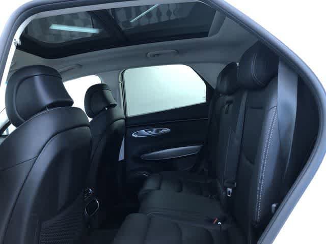 Thumbnail: 2023 Genesis GV70 - 22