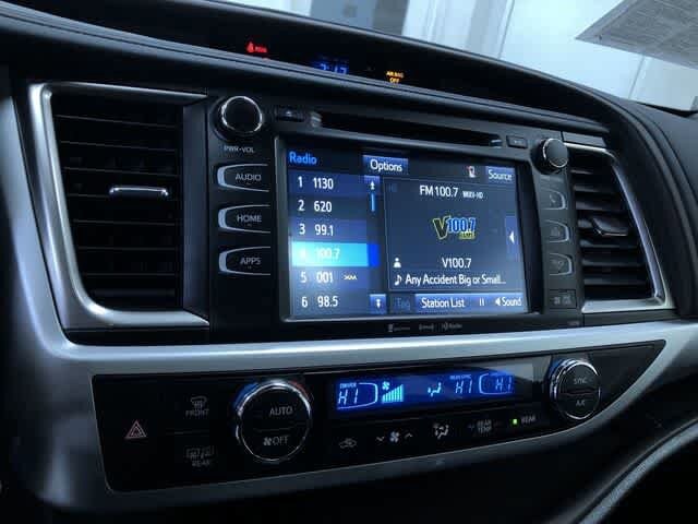 Thumbnail: 2019 Toyota Highlander - 28