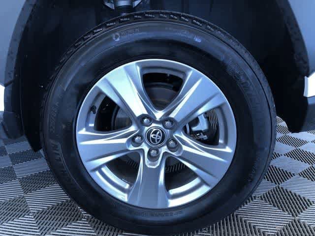 Thumbnail: 2025 Toyota RAV4 - 16