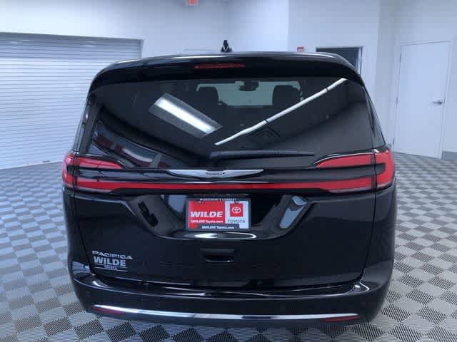 Thumbnail: 2025 Chrysler Pacifica - 14