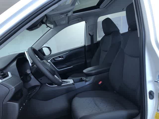 Thumbnail: 2025 Toyota RAV4 - 10