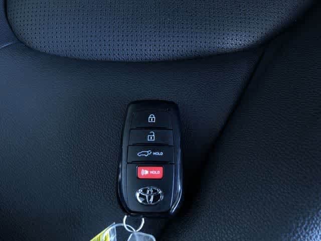 Thumbnail: 2025 Toyota Grand Highlander - 34