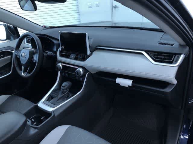 Thumbnail: 2025 Toyota RAV4 - 23