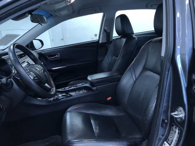 Thumbnail: 2018 Toyota Avalon - 17