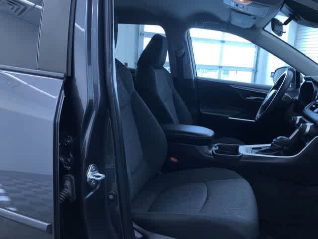 Thumbnail: 2020 Toyota RAV4 - 22