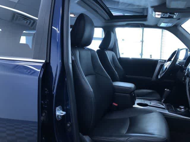 Thumbnail: 2020 Toyota 4Runner - 24