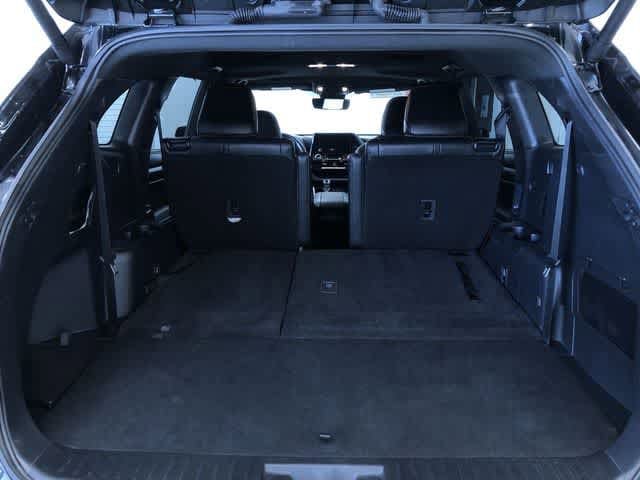 Thumbnail: 2025 Toyota Highlander - 31