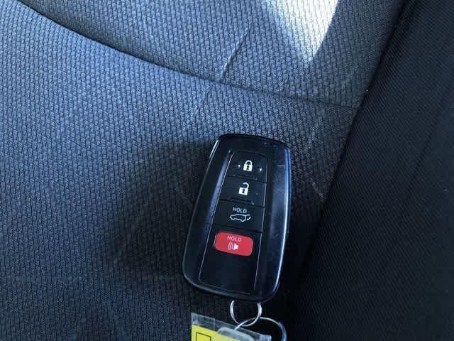 Thumbnail: 2023 Toyota RAV4 - 32