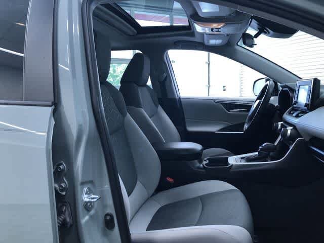Thumbnail: 2021 Toyota RAV4 - 27