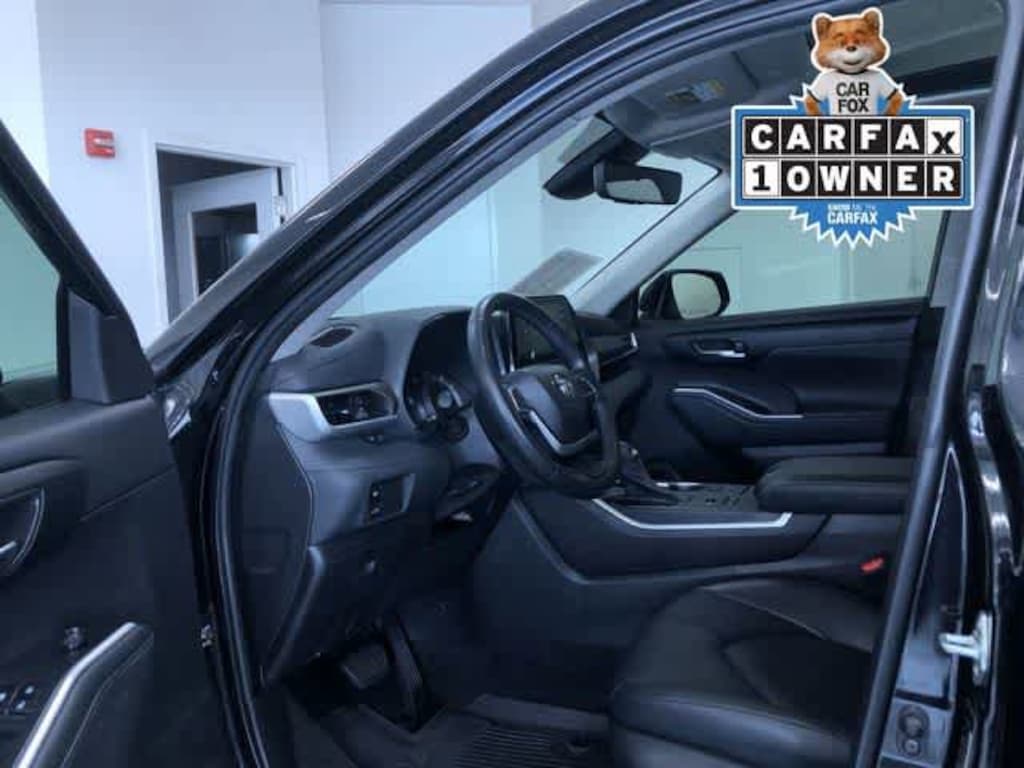 Used 2022 Toyota Highlander XLE Sport Utility