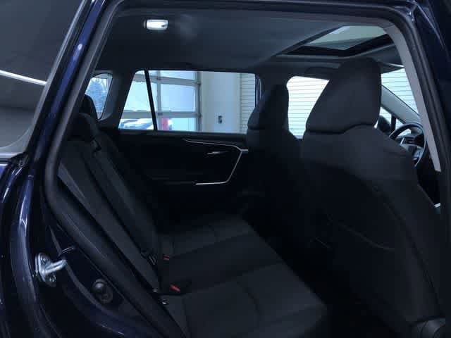 Thumbnail: 2025 Toyota RAV4 - 21