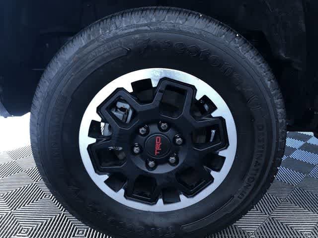 Thumbnail: 2025 Toyota 4Runner - 18