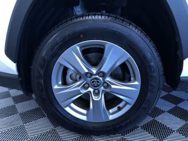 Thumbnail: 2025 Toyota RAV4 - 16