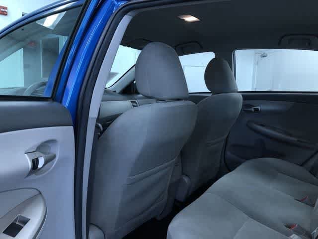 Thumbnail: 2010 Toyota Corolla - 20