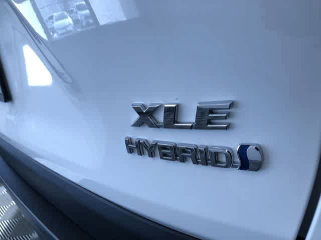 Thumbnail: 2024 Toyota RAV4 - 15