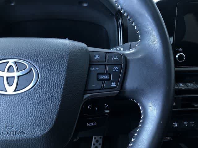 Thumbnail: 2025 Toyota Camry - 18