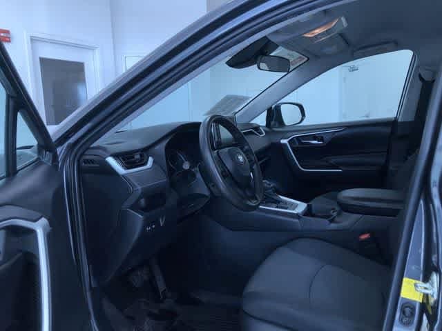 Thumbnail: 2020 Toyota RAV4 - 10