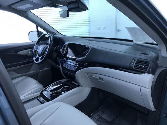 Thumbnail: 2019 Honda Pilot - 23