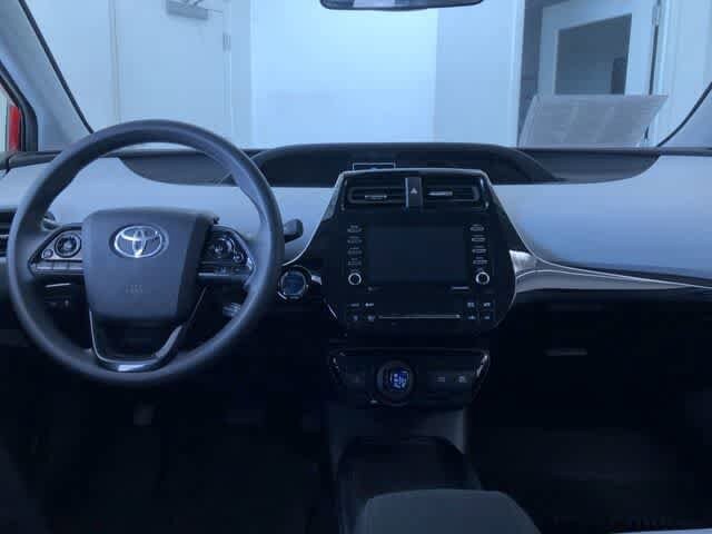 Thumbnail: 2022 Toyota Prius - 18
