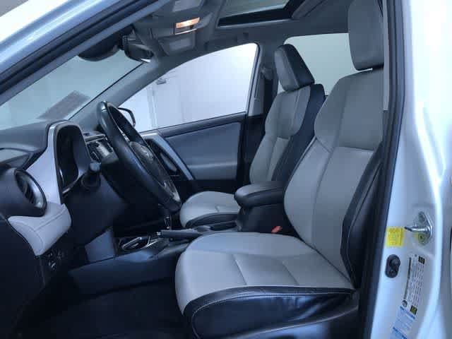 Thumbnail: 2017 Toyota RAV4 - 20