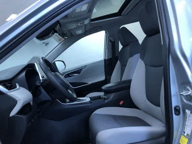 Thumbnail: 2024 Toyota RAV4 - 18