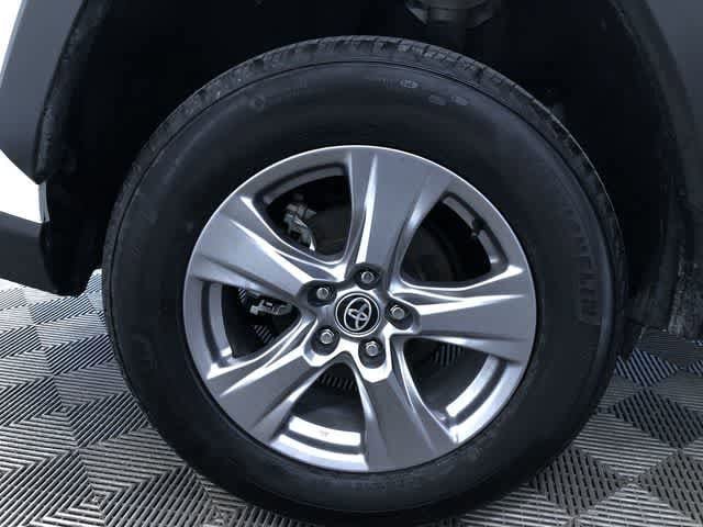 Thumbnail: 2025 Toyota RAV4 - 17