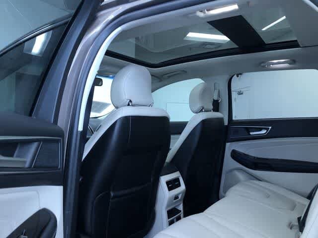 Thumbnail: 2019 Ford Edge - 20