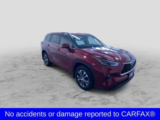 Thumbnail: 2021 Toyota Highlander - 3