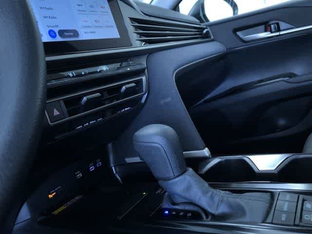 Thumbnail: 2025 Toyota Camry - 30