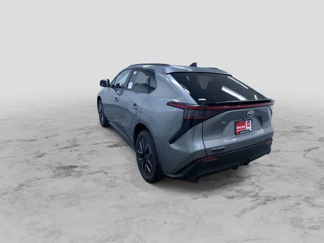 2026 Toyota bZ XLE - Photo 7