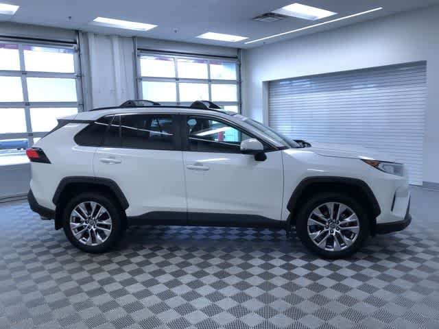 Thumbnail: 2021 Toyota RAV4 - 35