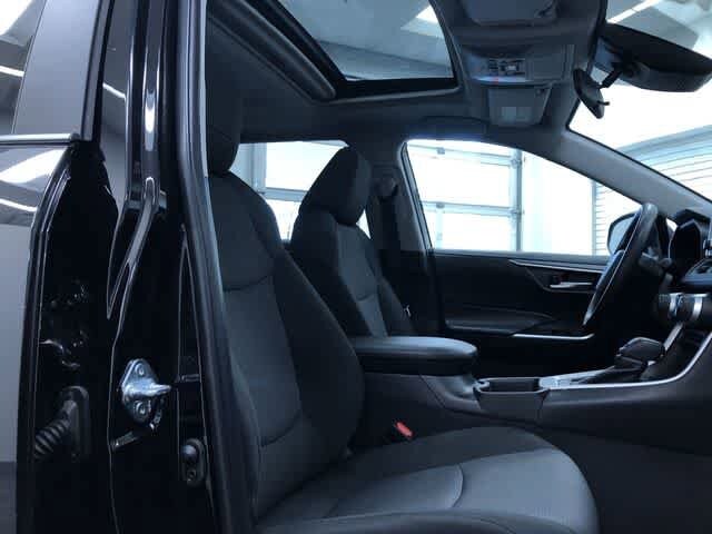 Thumbnail: 2025 Toyota RAV4 - 22