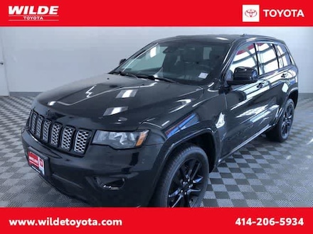 Shop 2020 Jeep Grand Cherokee Altitude Sport Utility For Sale Milwaukee, Wisconsin