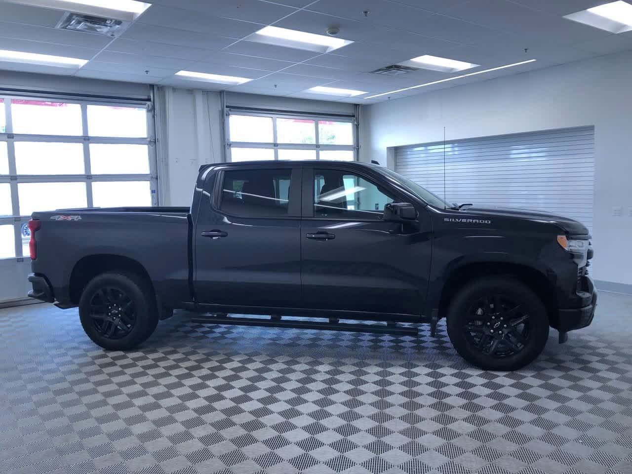 Thumbnail: 2024 Chevrolet Silverado 1500 - 6