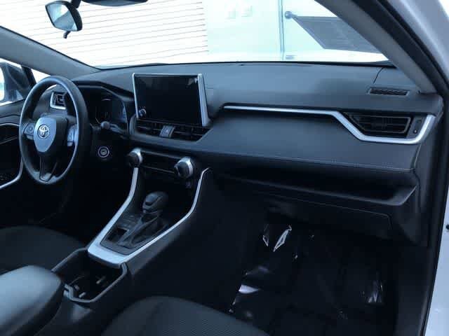 Thumbnail: 2025 Toyota RAV4 - 23