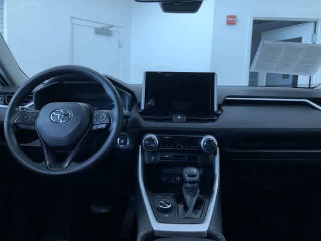 Thumbnail: 2025 Toyota RAV4 - 17