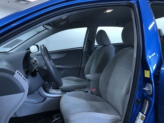 Thumbnail: 2010 Toyota Corolla - 19