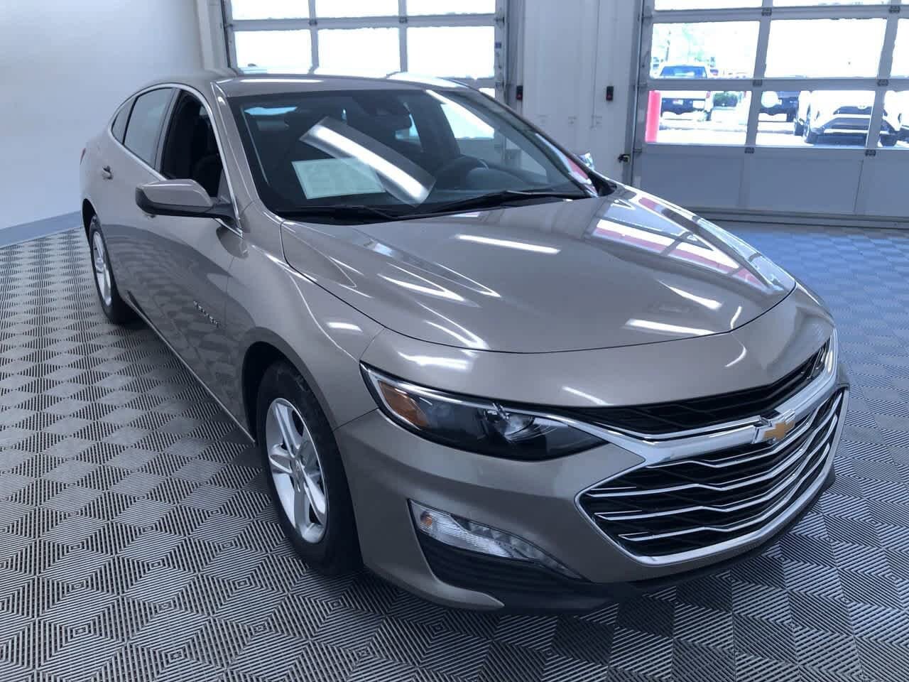 Thumbnail: 2024 Chevrolet Malibu - 36
