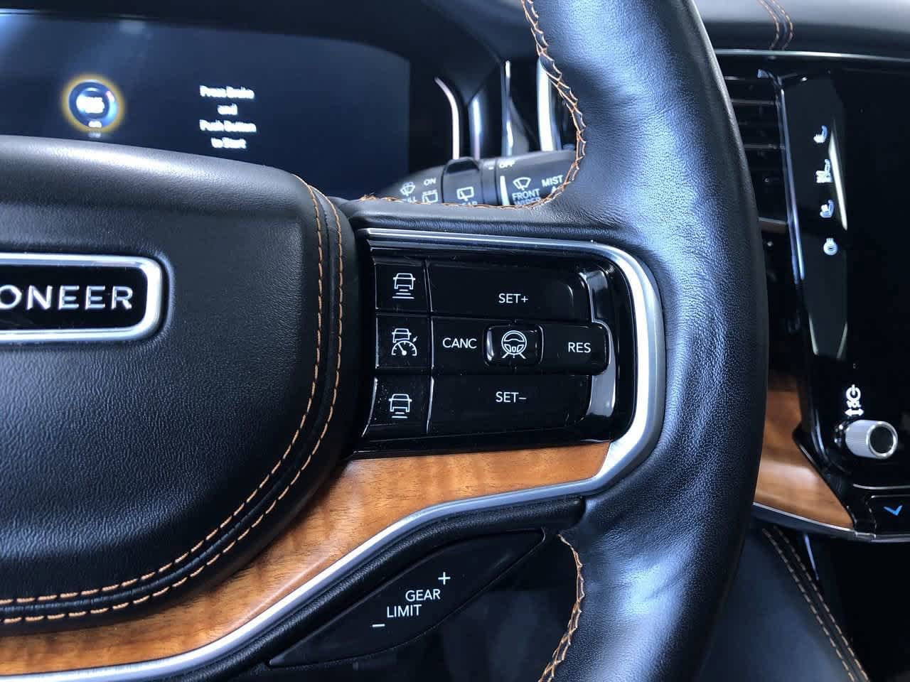 Thumbnail: 2022 Jeep Grand Wagoneer - 28