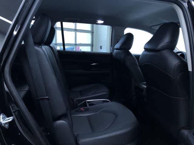 Thumbnail: 2025 Toyota Grand Highlander - 23