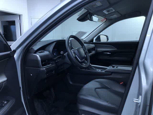 Thumbnail: 2025 Toyota Grand Highlander - 11