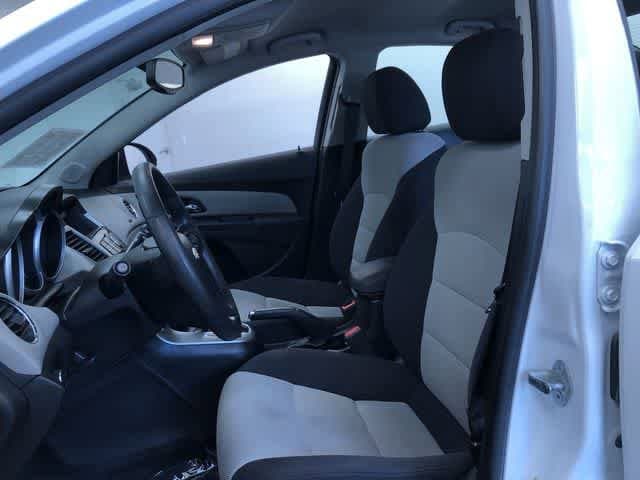 Thumbnail: 2013 Chevrolet Cruze - 18
