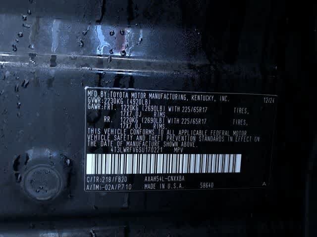 Thumbnail: 2025 Toyota RAV4 - 33