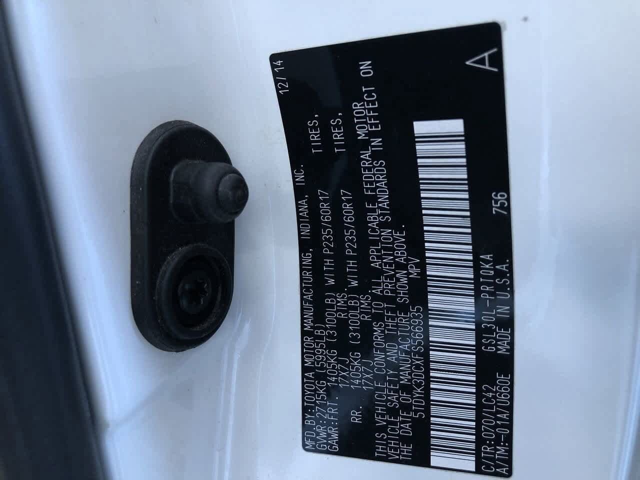 2015 Toyota Sienna XLE 34