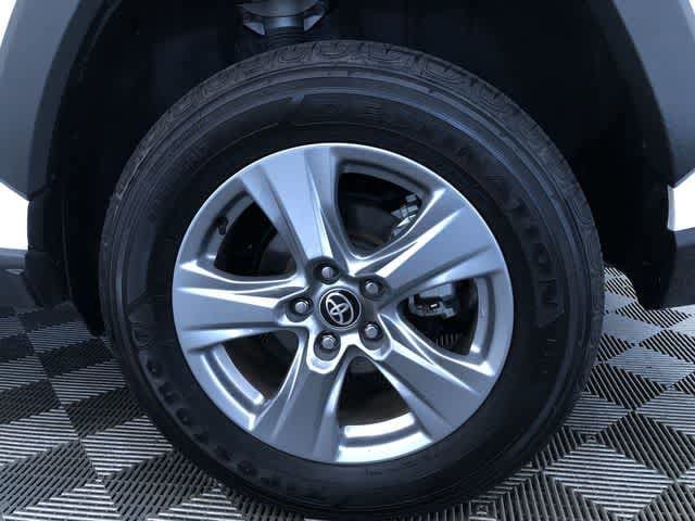 Thumbnail: 2025 Toyota RAV4 - 15