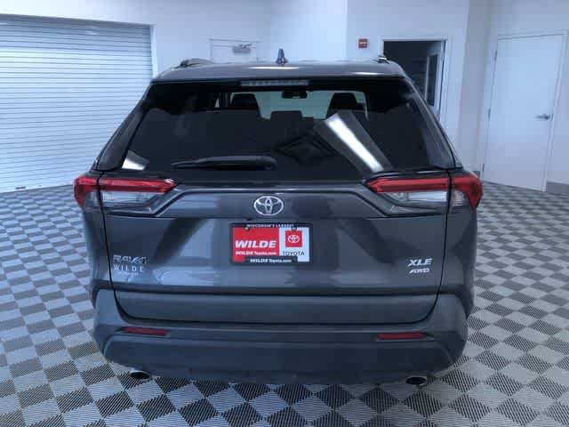 Thumbnail: 2021 Toyota RAV4 - 14