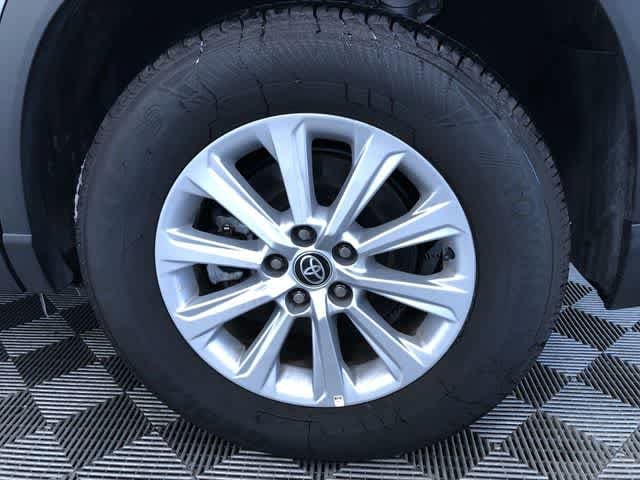 Thumbnail: 2025 Toyota Grand Highlander - 18