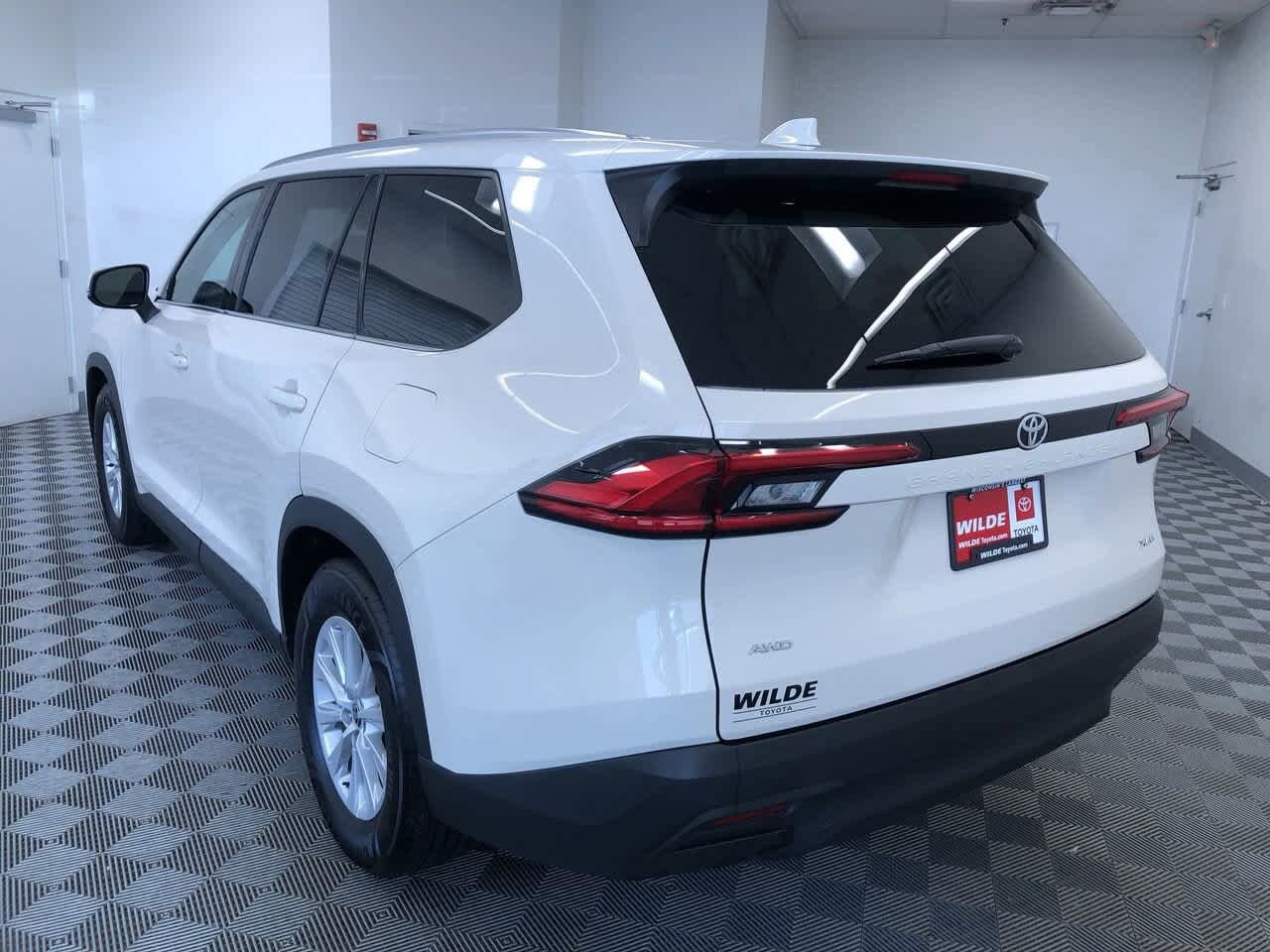 Thumbnail: 2024 Toyota Grand Highlander - 12
